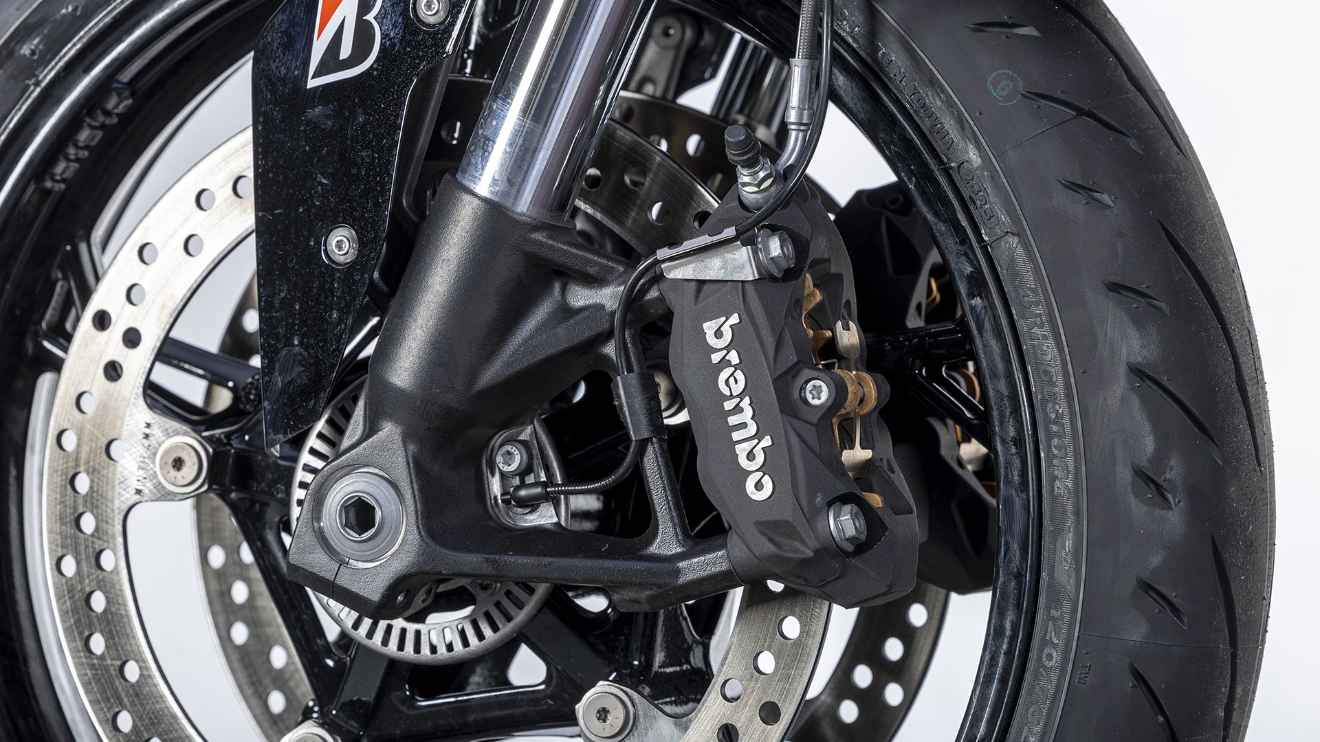 BMW F 900 R 2026 Detalles (20)