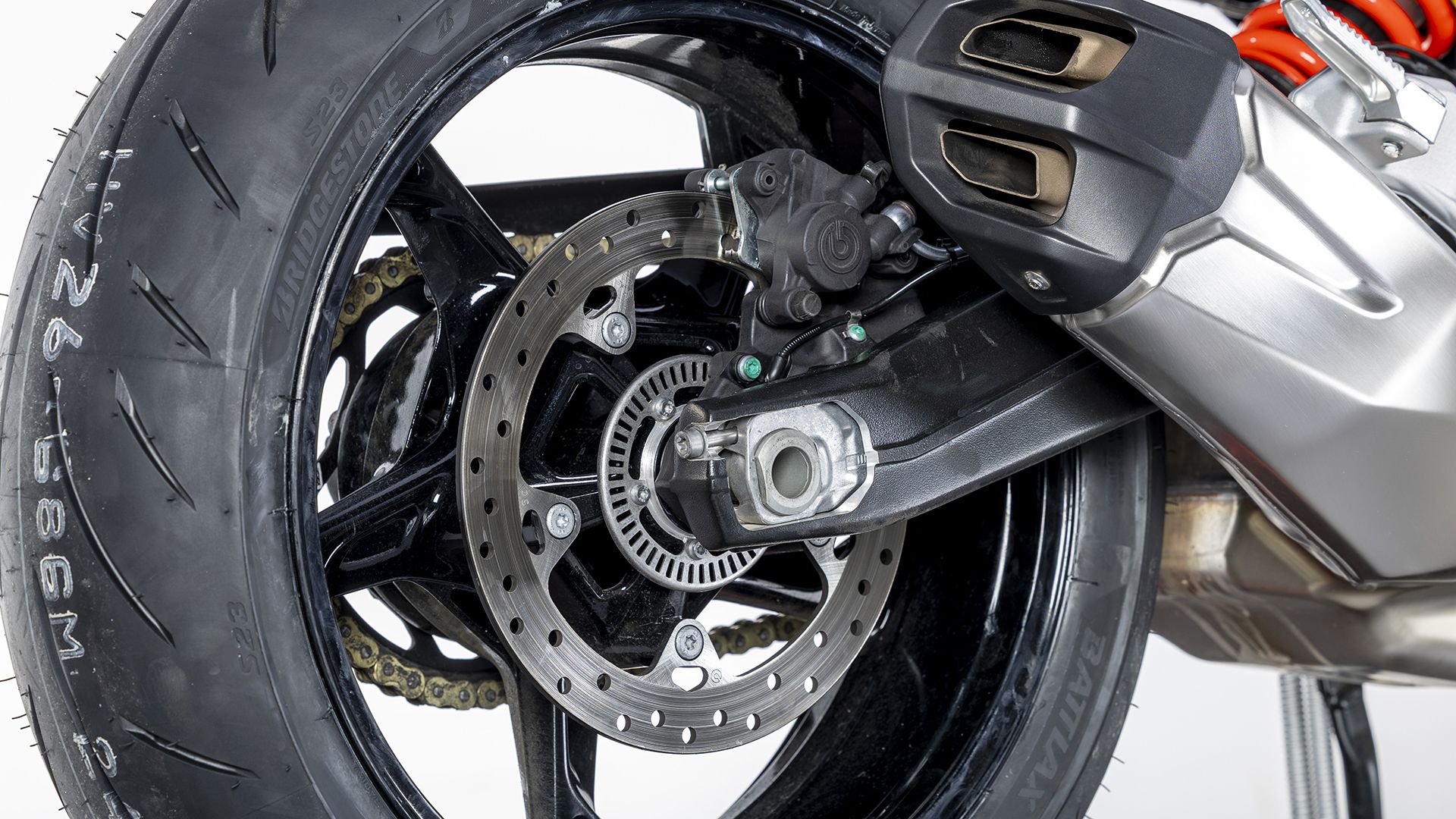 BMW F 900 R 2026 Detalles (22)