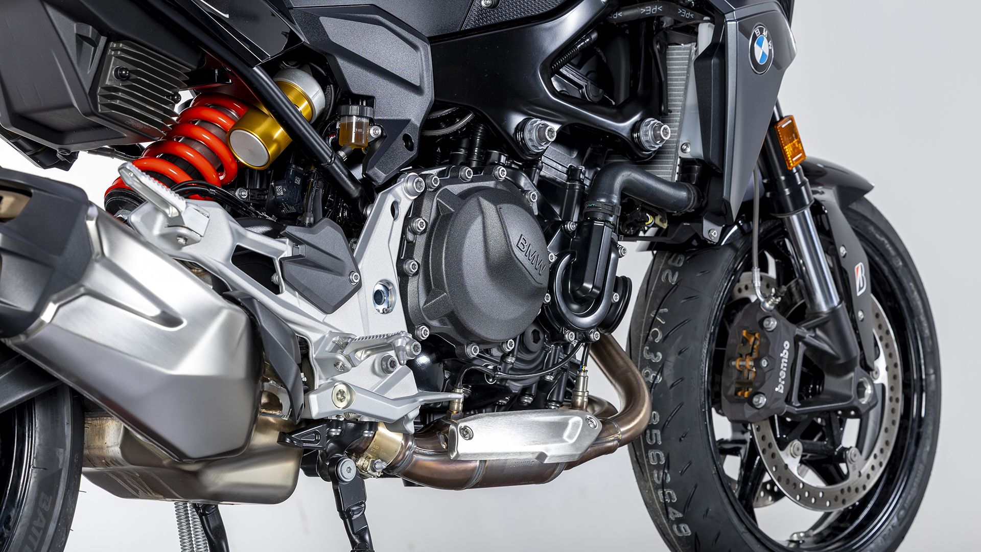 BMW F 900 R 2026 Detalles (24)
