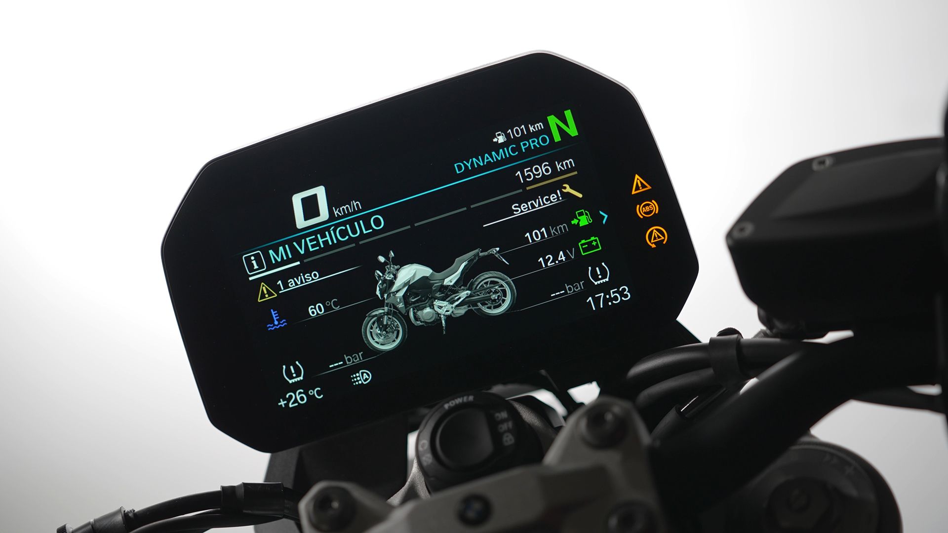 BMW F 900 R 2026 Detalles pantalla (2)