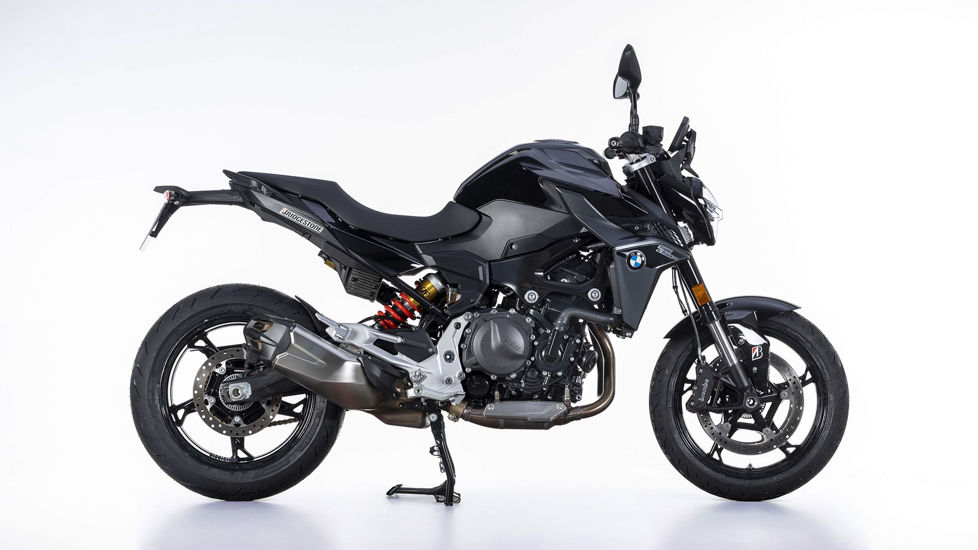 BMW F 900 R 2026 Estudio (1)