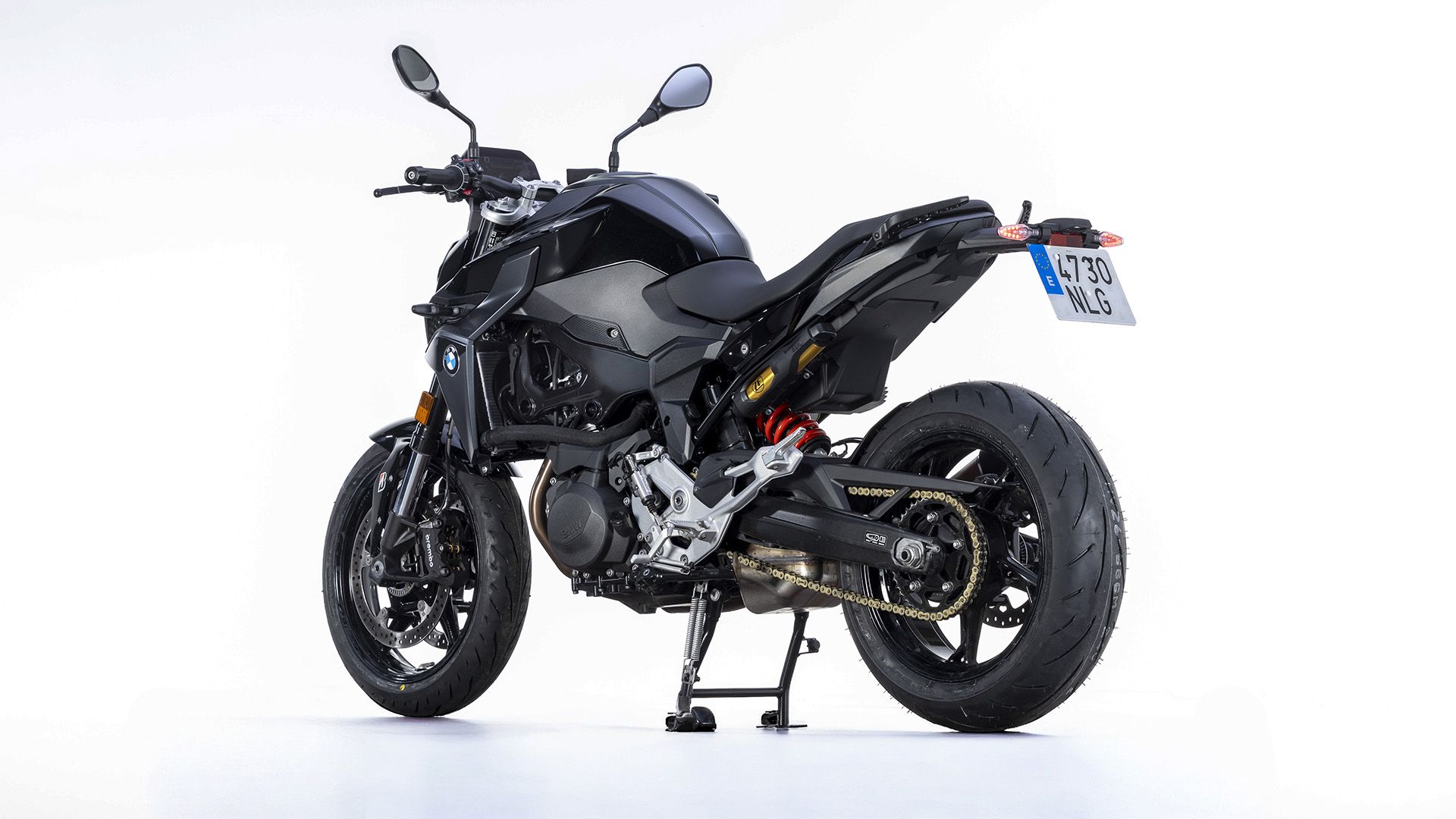BMW F 900 R 2026 Estudio (4)