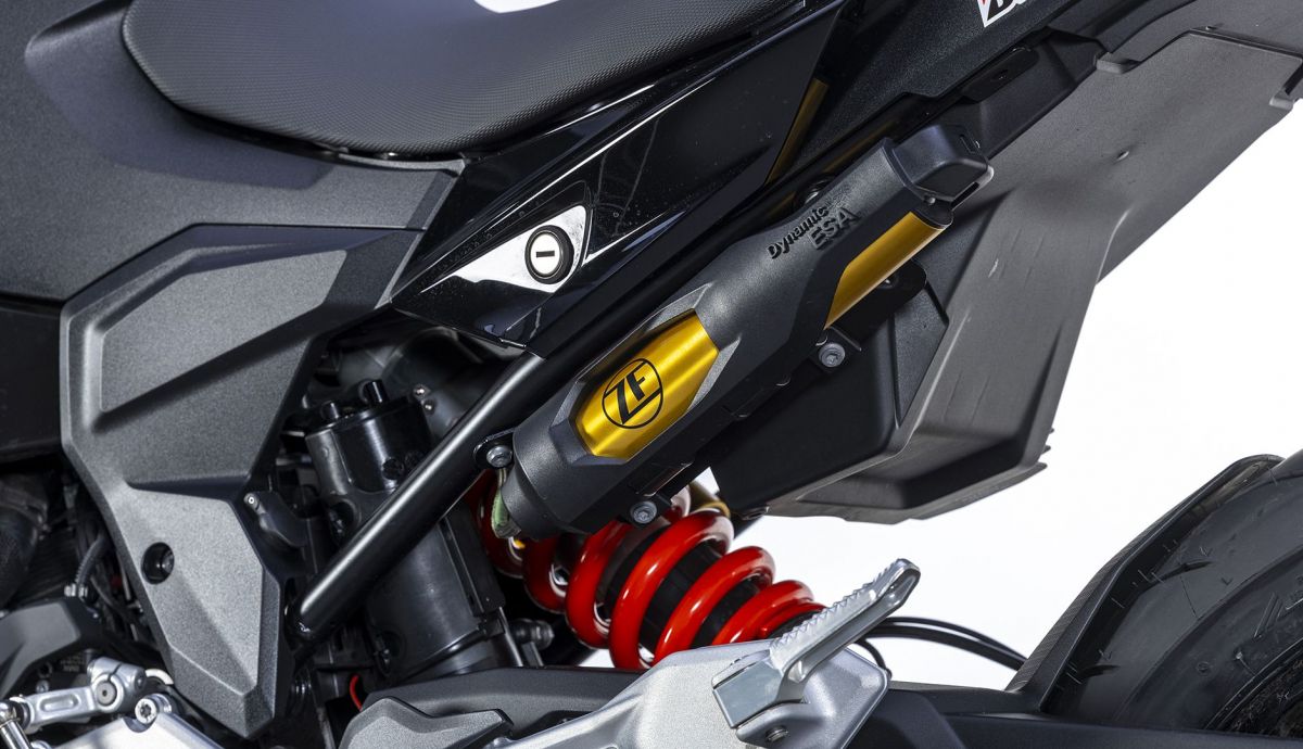 BMW F 900 R 2026 Detalles (9)