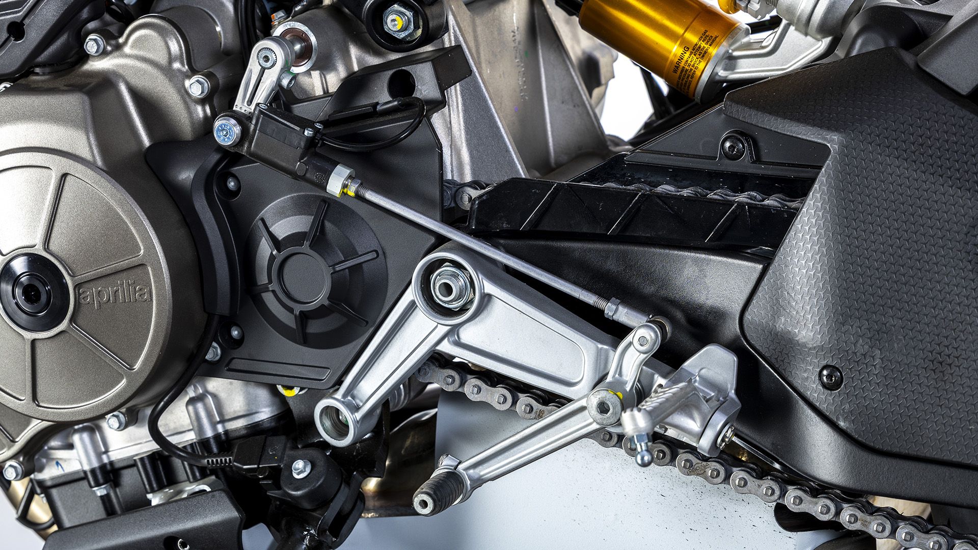 Aprilia Tuono 660 Factory 2026 Detalles (16)