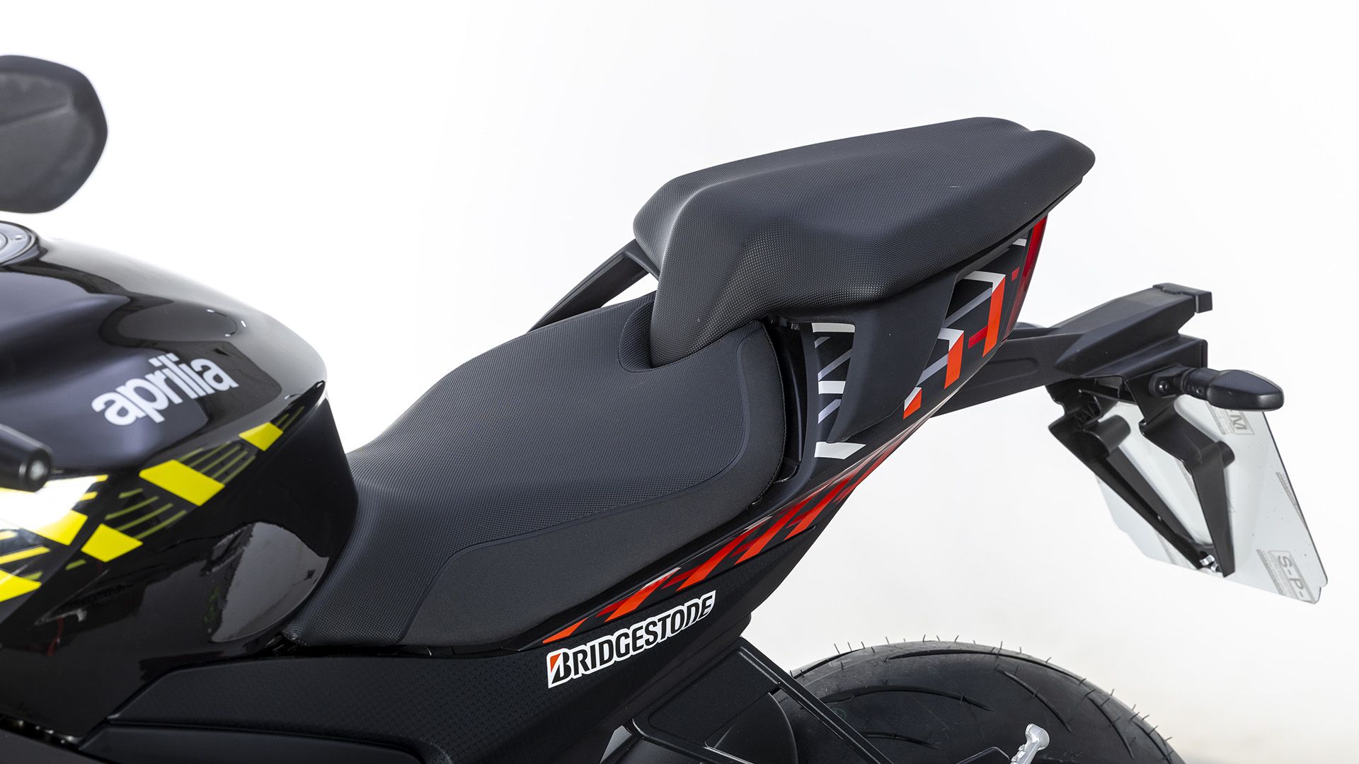 Aprilia Tuono 660 Factory 2026 Detalles (17)