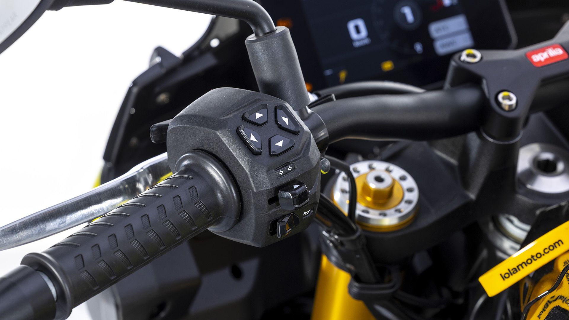 Aprilia Tuono 660 Factory 2026 Detalles (26)