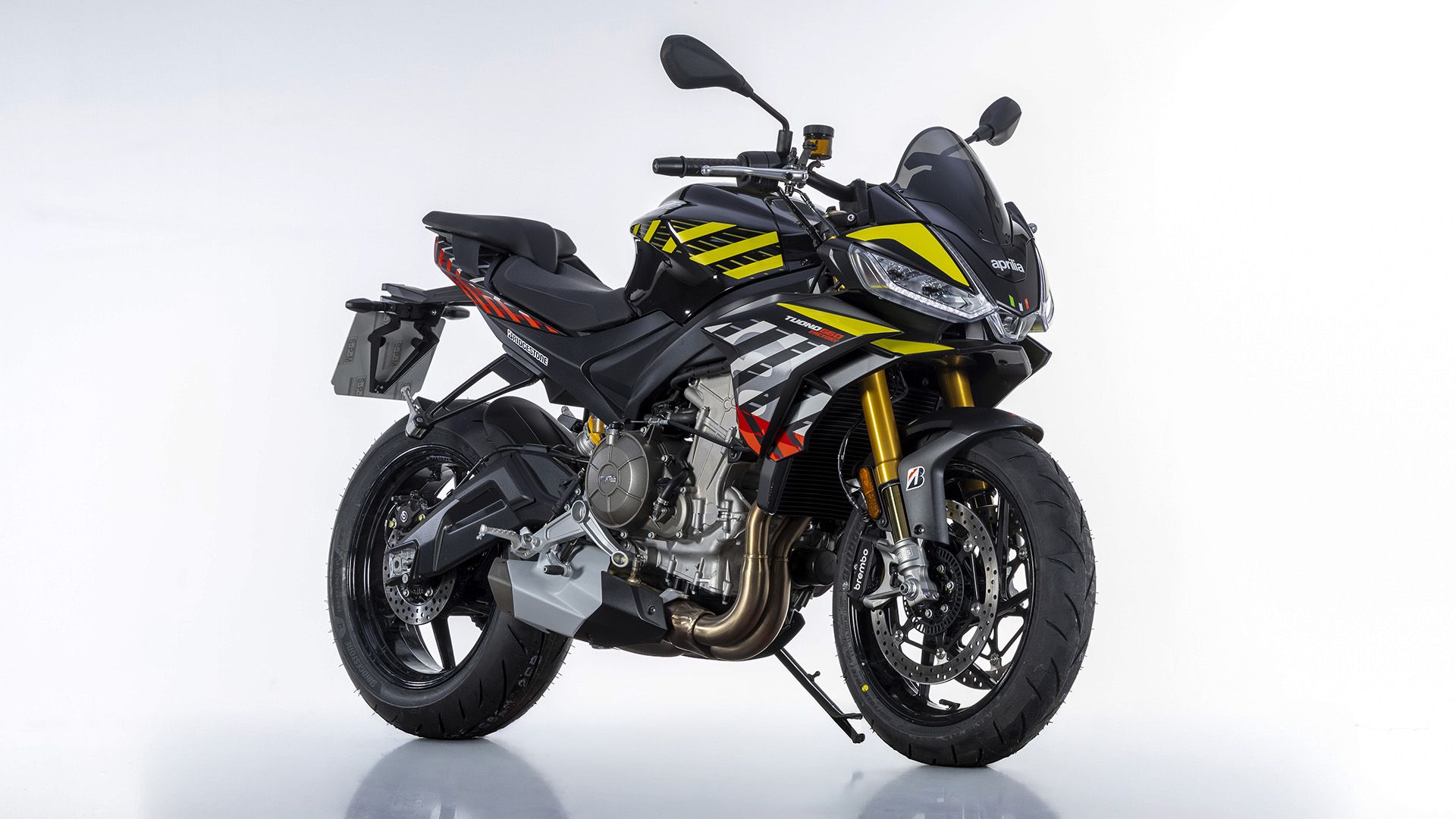 Aprilia Tuono 660 Factory 2026 Estudio (2)