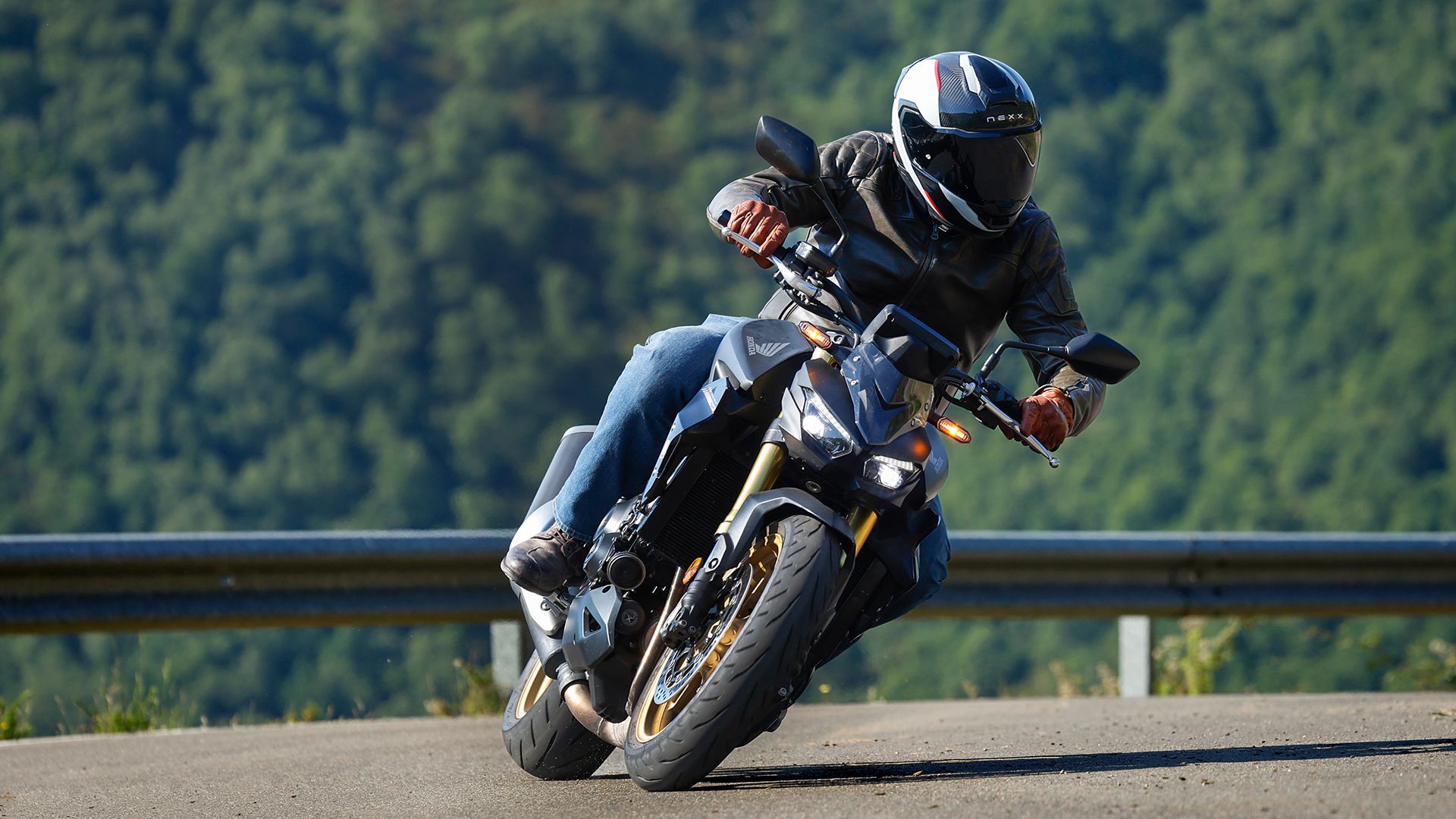 Honda CB1000 Hornet SP 2026 Accion (14)