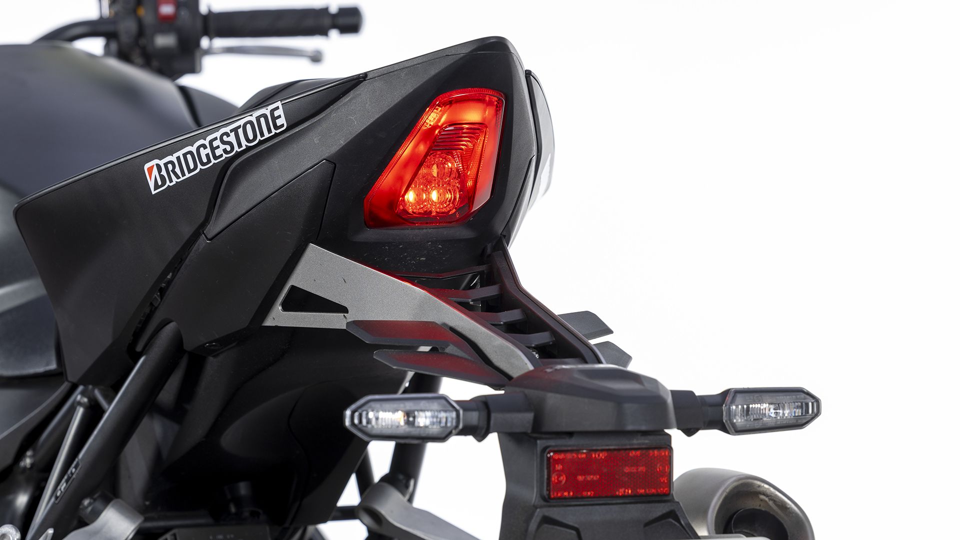Honda CB1000 Hornet SP 2026 Detalles (23)