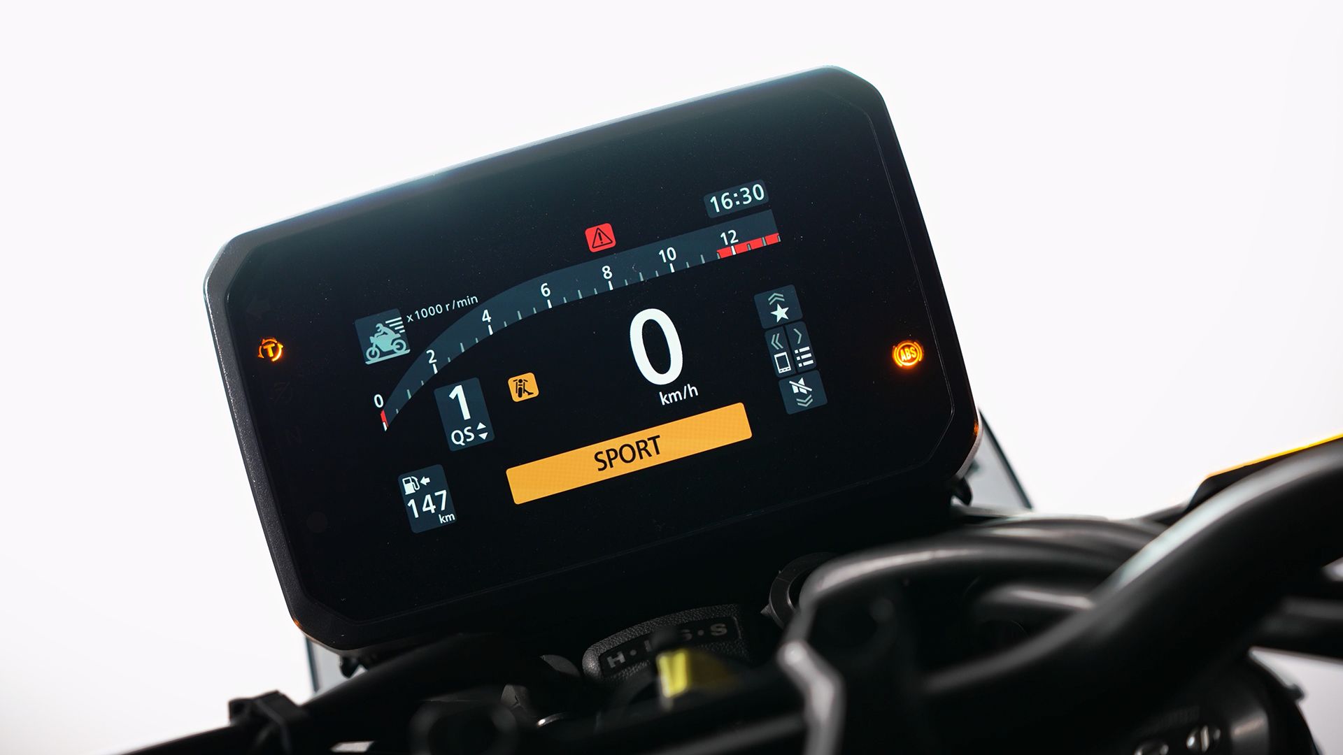 Honda CB1000 Hornet SP 2026 Detalles pantalla (1)