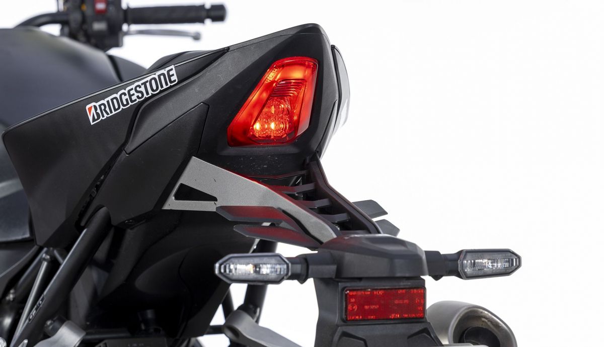 Honda CB1000 Hornet SP 2026 Detalles (23)