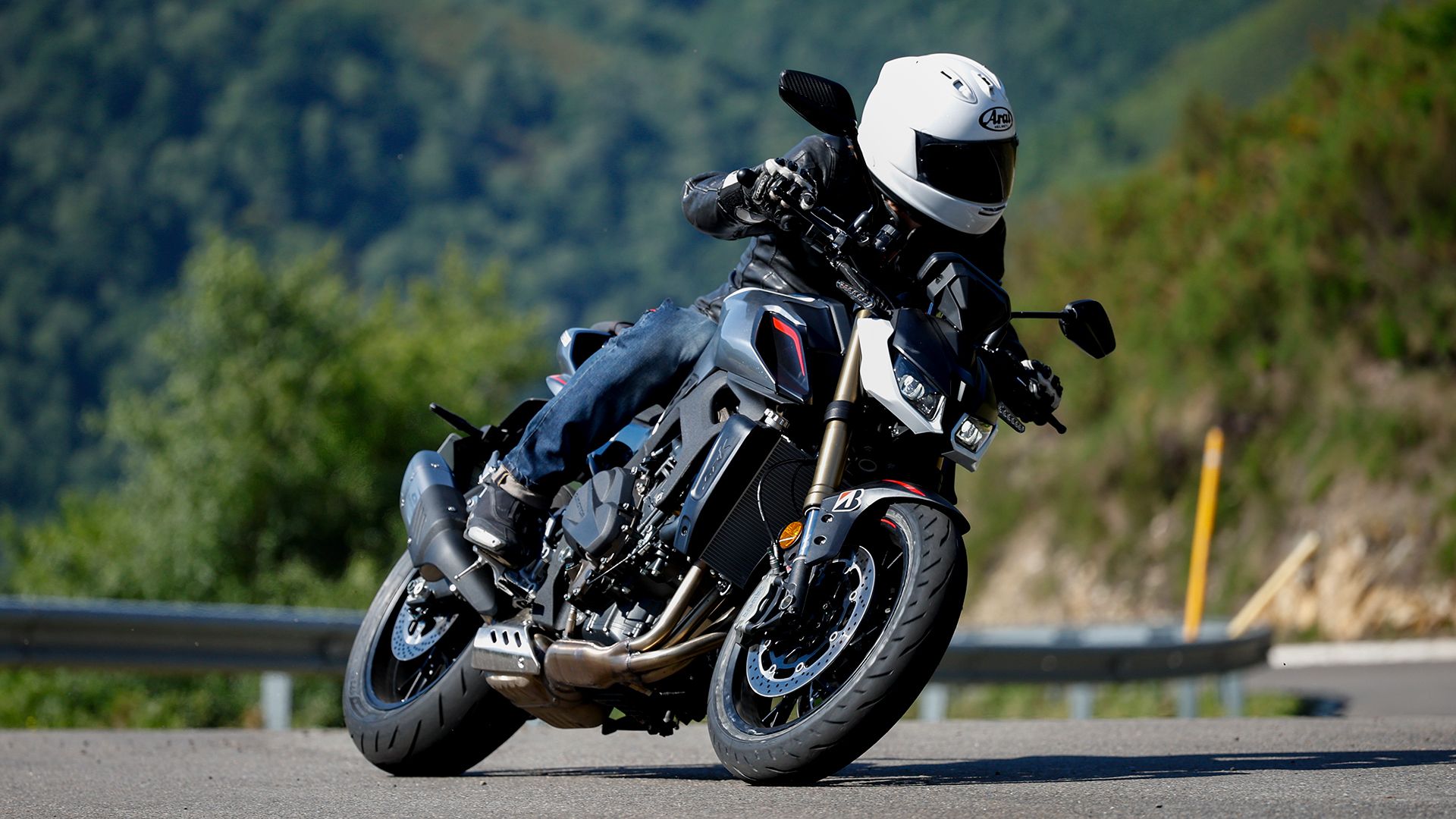 QJMotor SRK800 2026 Accion (15)