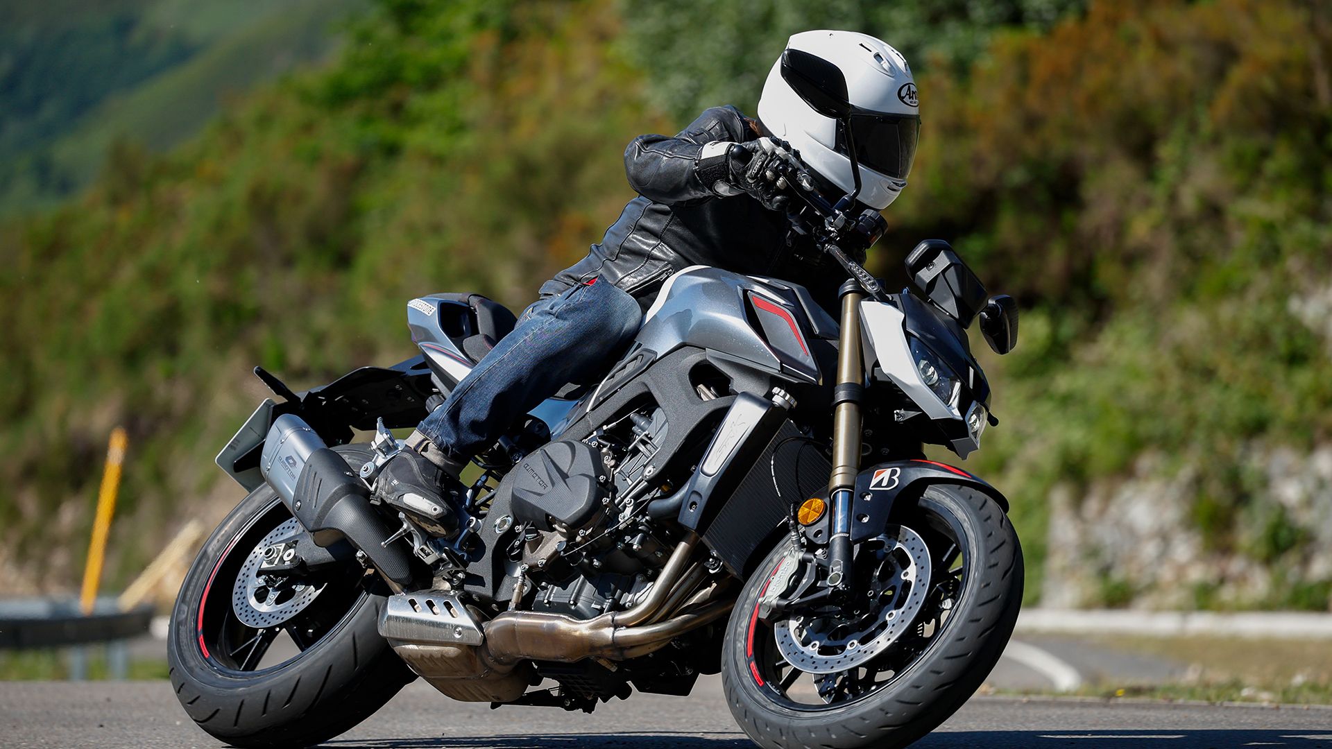QJMotor SRK800 2026 Accion (16)