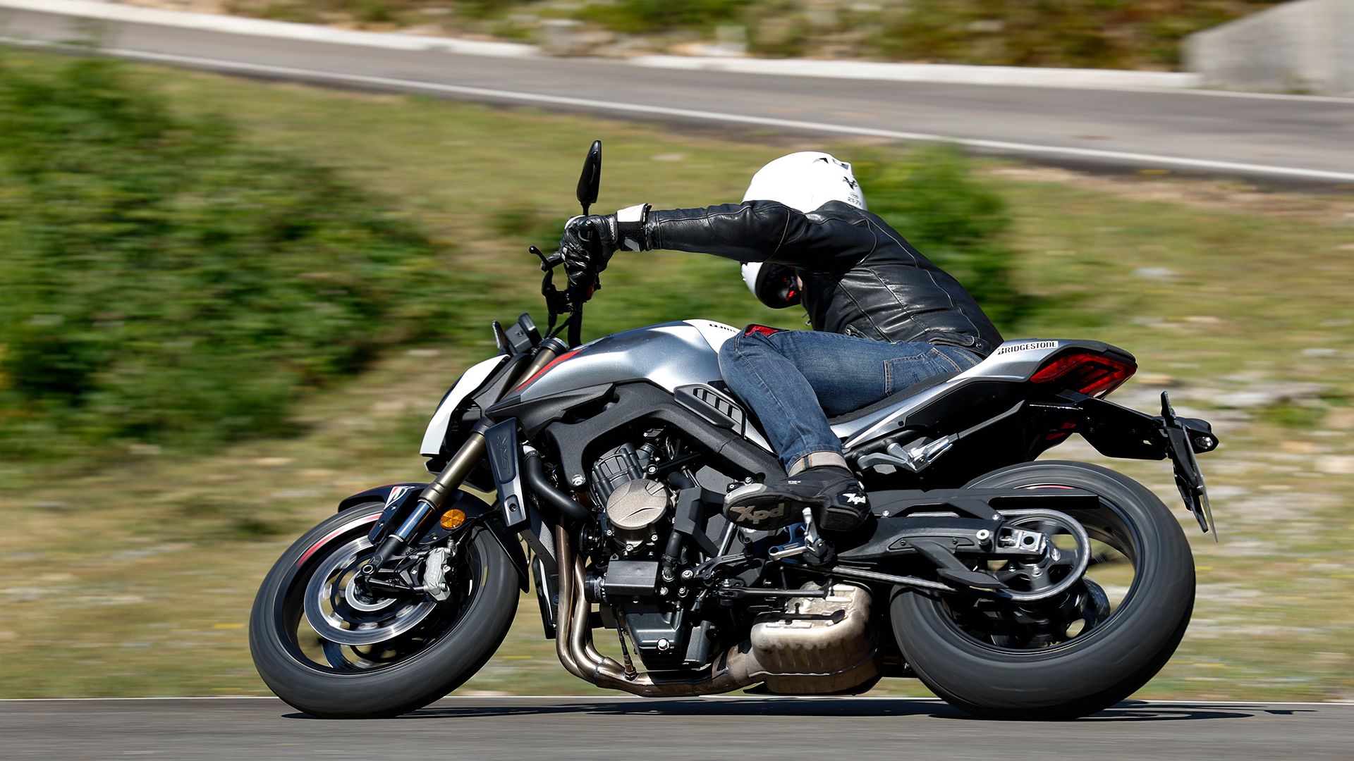 QJMotor SRK800 2026 Accion (20)