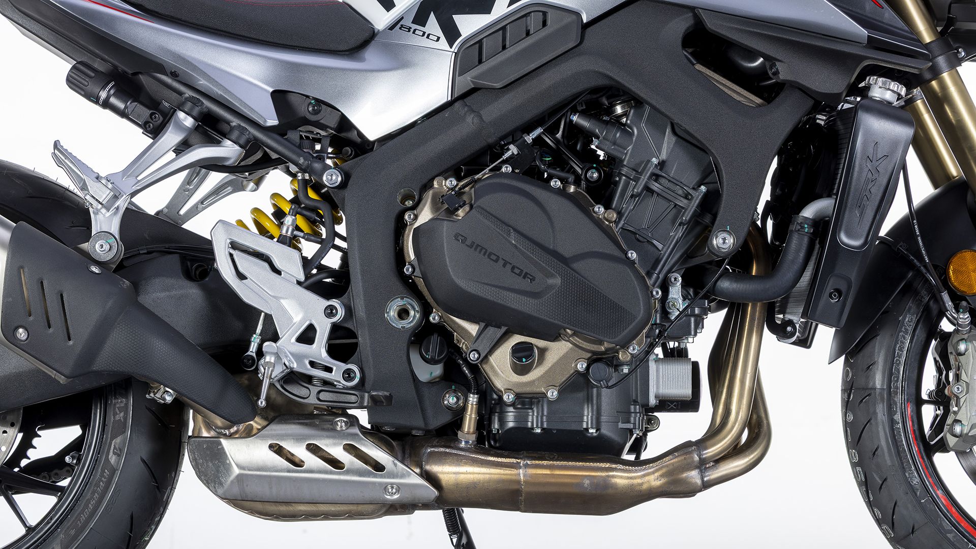 QJMotor SRK800 2026 Detalles (3)