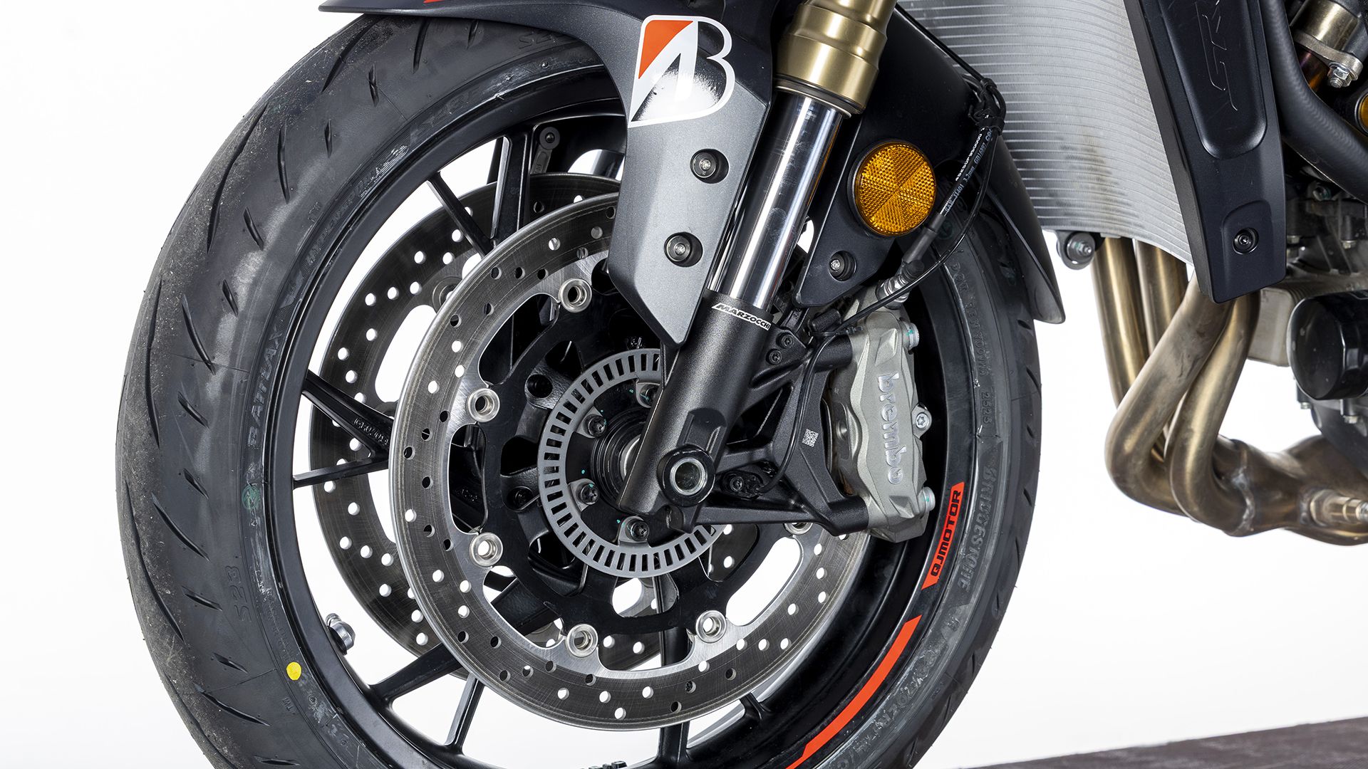 QJMotor SRK800 2026 Detalles (11)