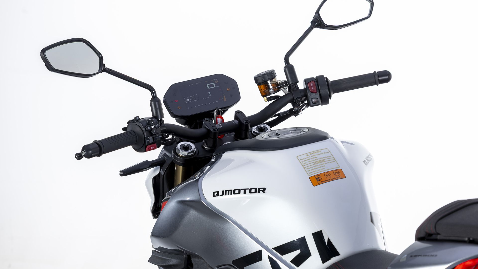 QJMotor SRK800 2026 Detalles (23)