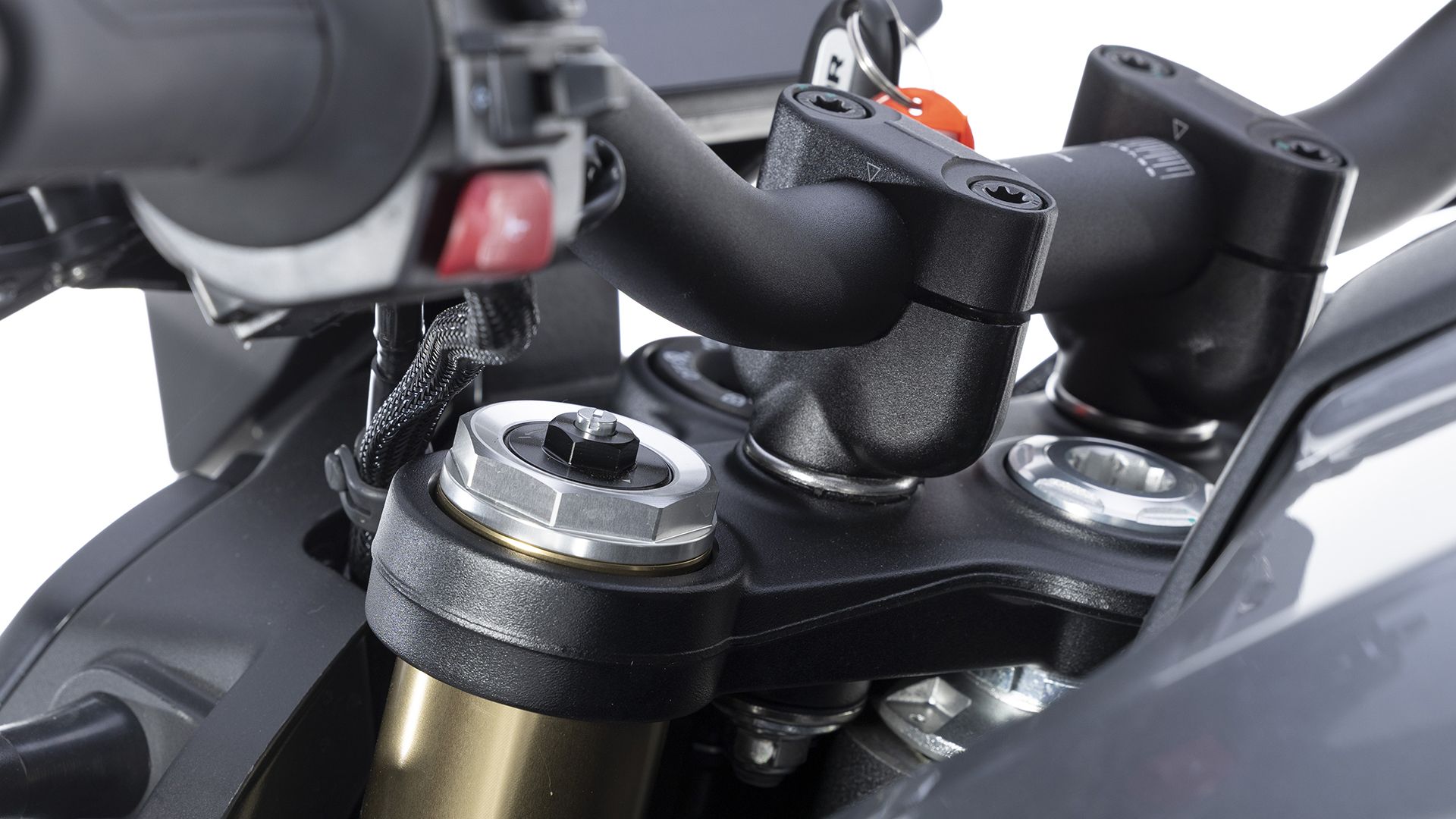 QJMotor SRK800 2026 Detalles (24)