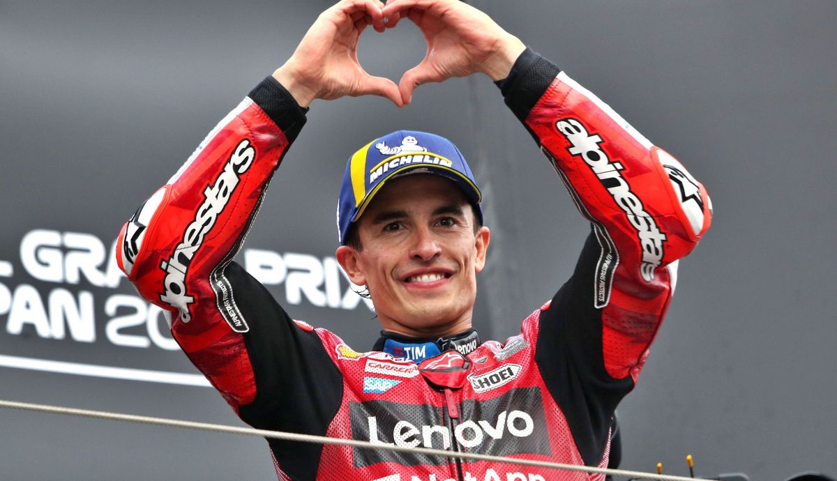 Marc Márquez celebra la victoria en el Gran Premio de Japón