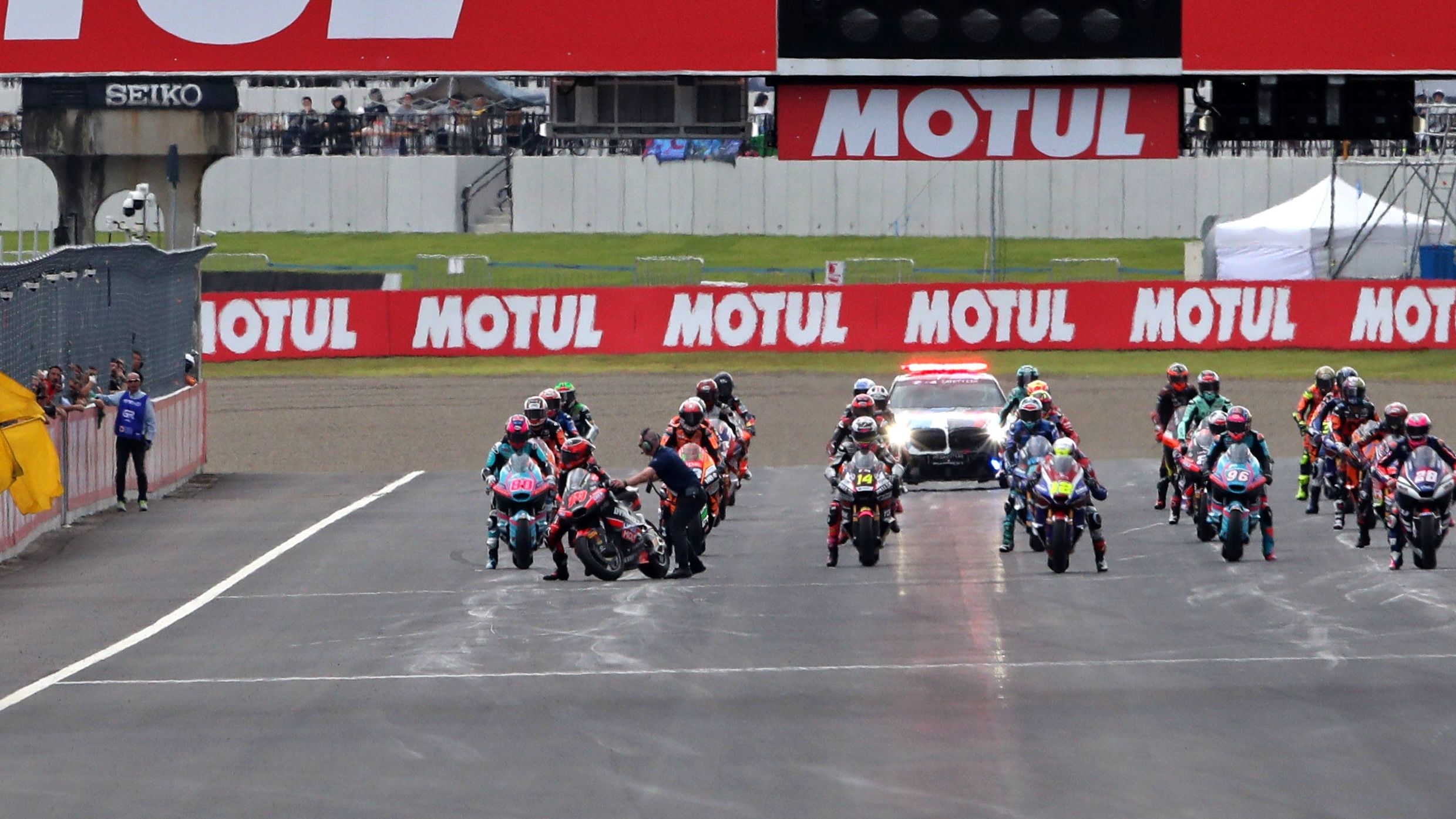 Manu González se tiene que ir de parrilla, Moto2 Japón 2026