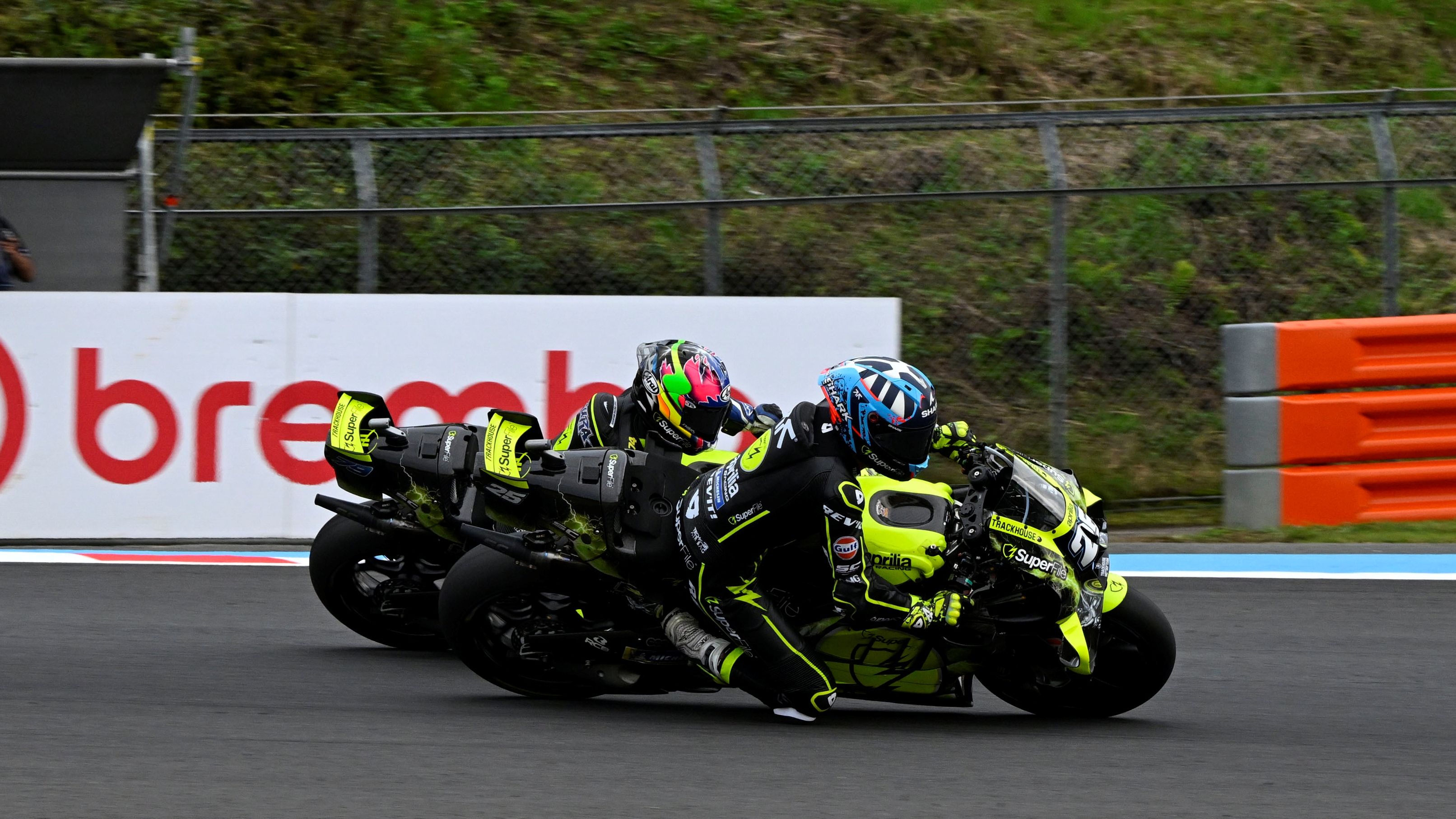 Raúl Fernández supera a Ai Ogura, MotoGP Japón 2026