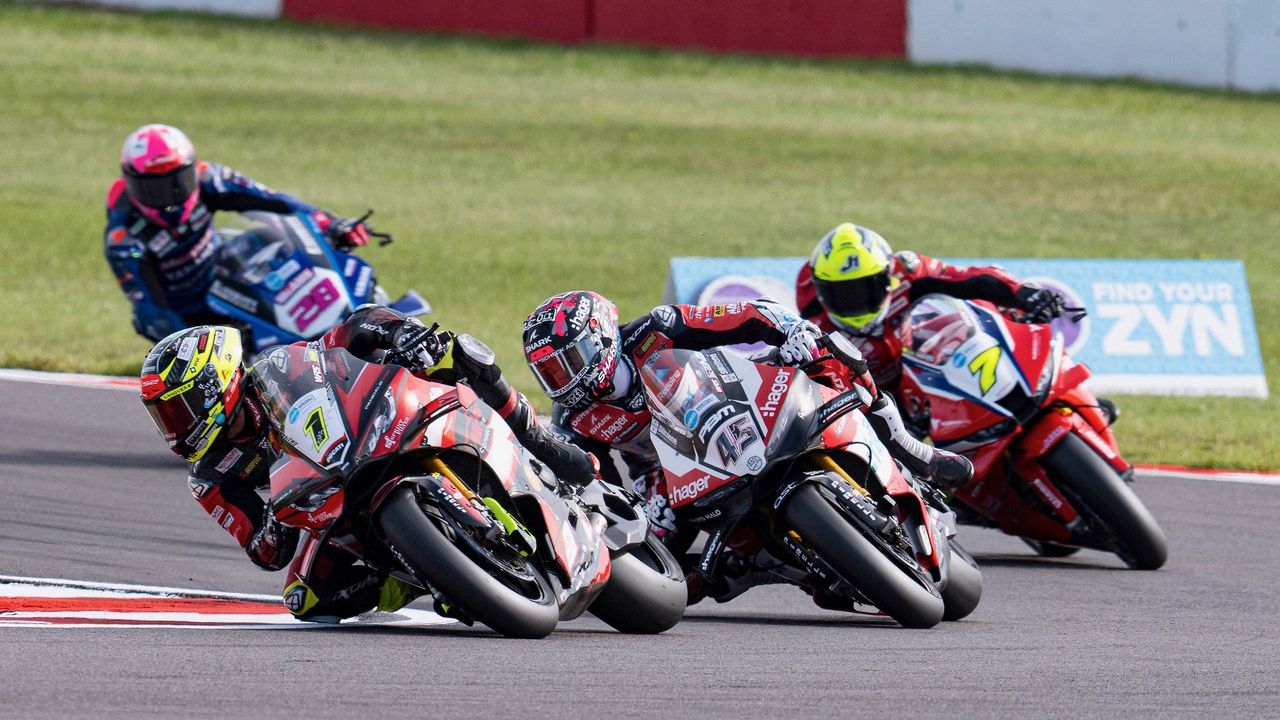 Kyle Ryde seguido por Scott Redding, Ryan Vickers y Bradley Ray