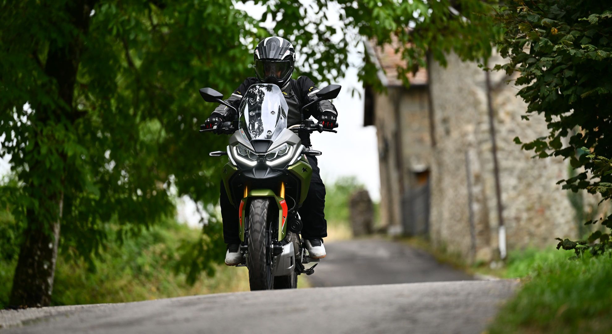 TVS RTX 300 2026
