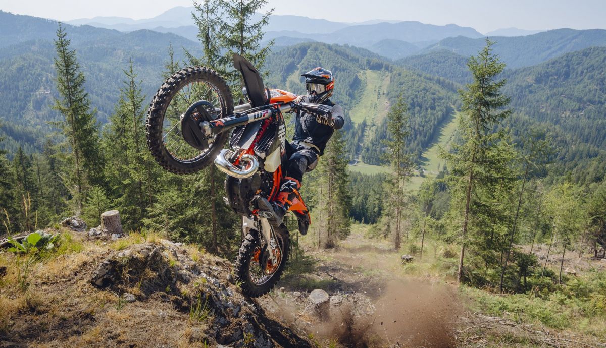765387 MY27 KTM 300 EXC XC W HARDENDURO  HARDENDURO ACTION (Grande)