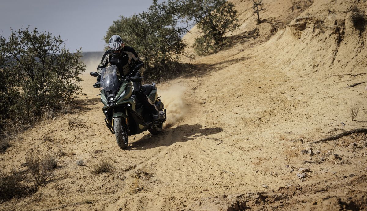 Santi Voge SR450X 026