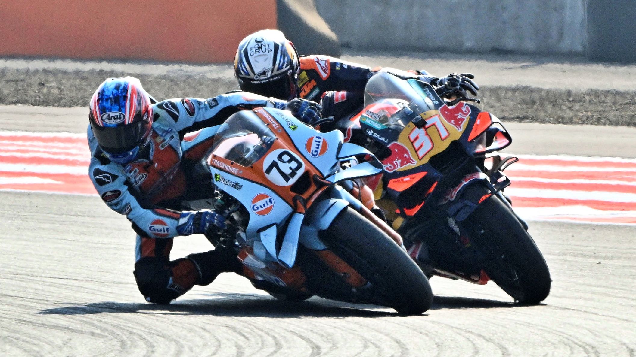 Ai Ogura supera a Pedro Acosta, MotoGP Indonesia 2026