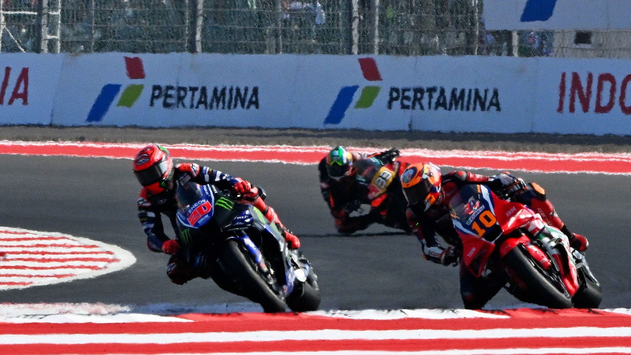 Fabio Quartararo rebasa a Luca Marini, MotoGP Indonesia 2026