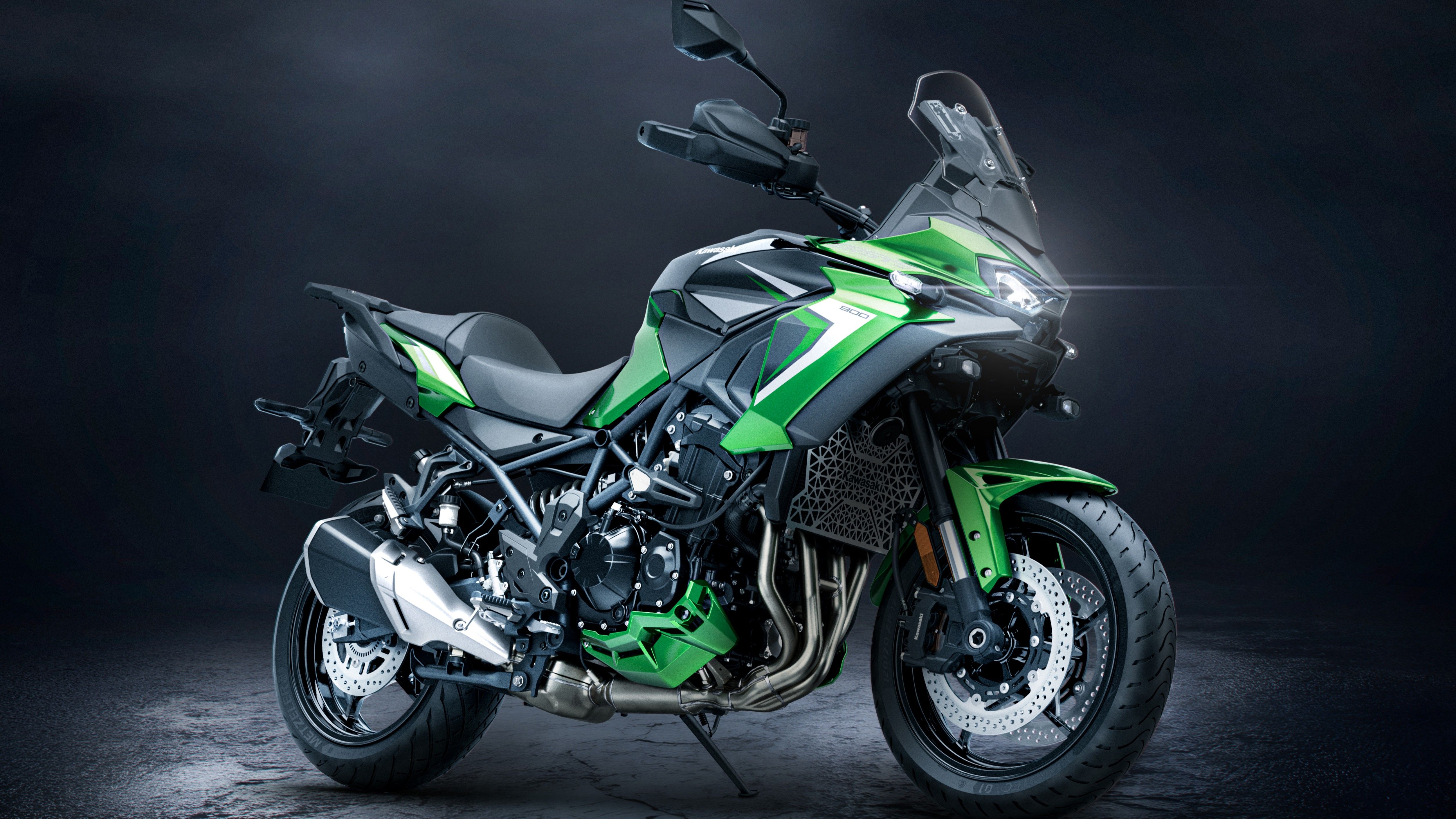 Kawasaki estrena la Versys más deportiva de su historia: motor de 948 cc y 122 CV