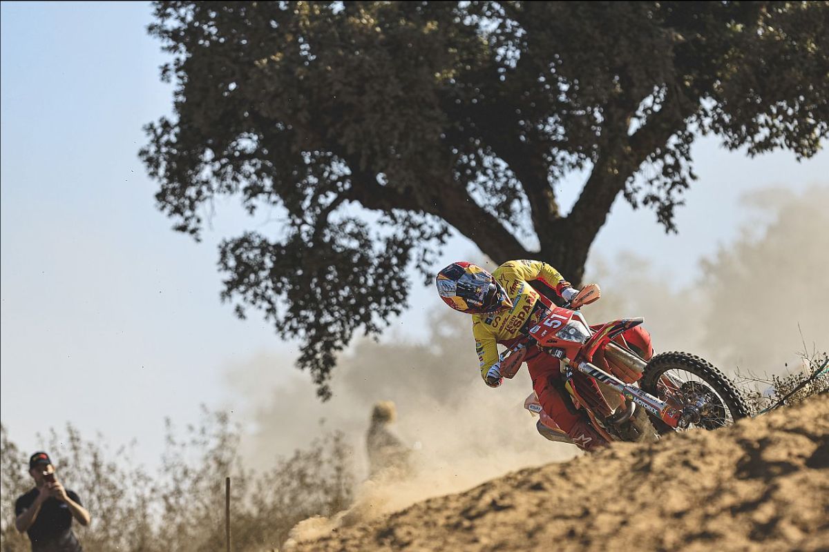 ISDE 2026 Grândola (Portugal): Día 2 con Italia lider en Trofeo, Francia en  Junior, España 5ª y 4ª