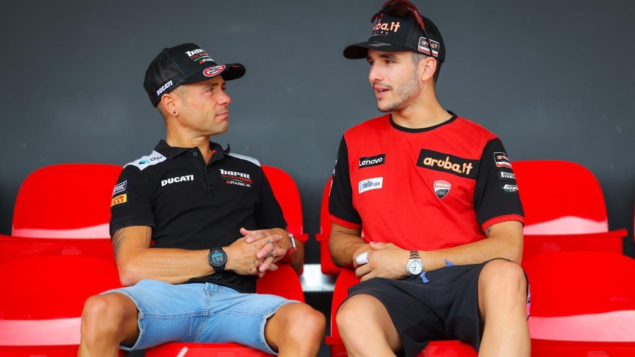 Álvaro Bautista e Iker Lecuona ponen fin al WSBK 2026 en Jerez