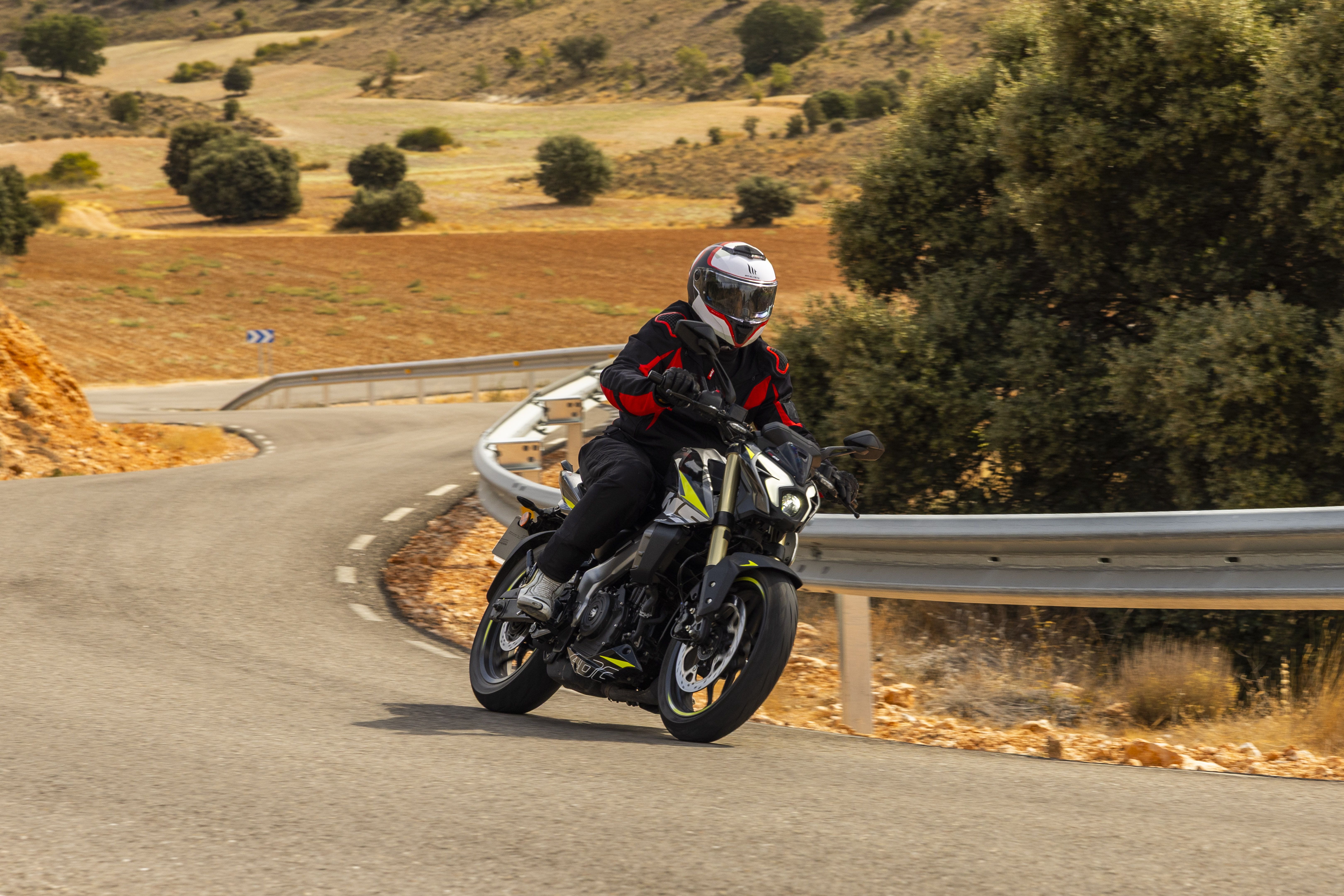 Bajaj Pulsar NS 400 Z 1
