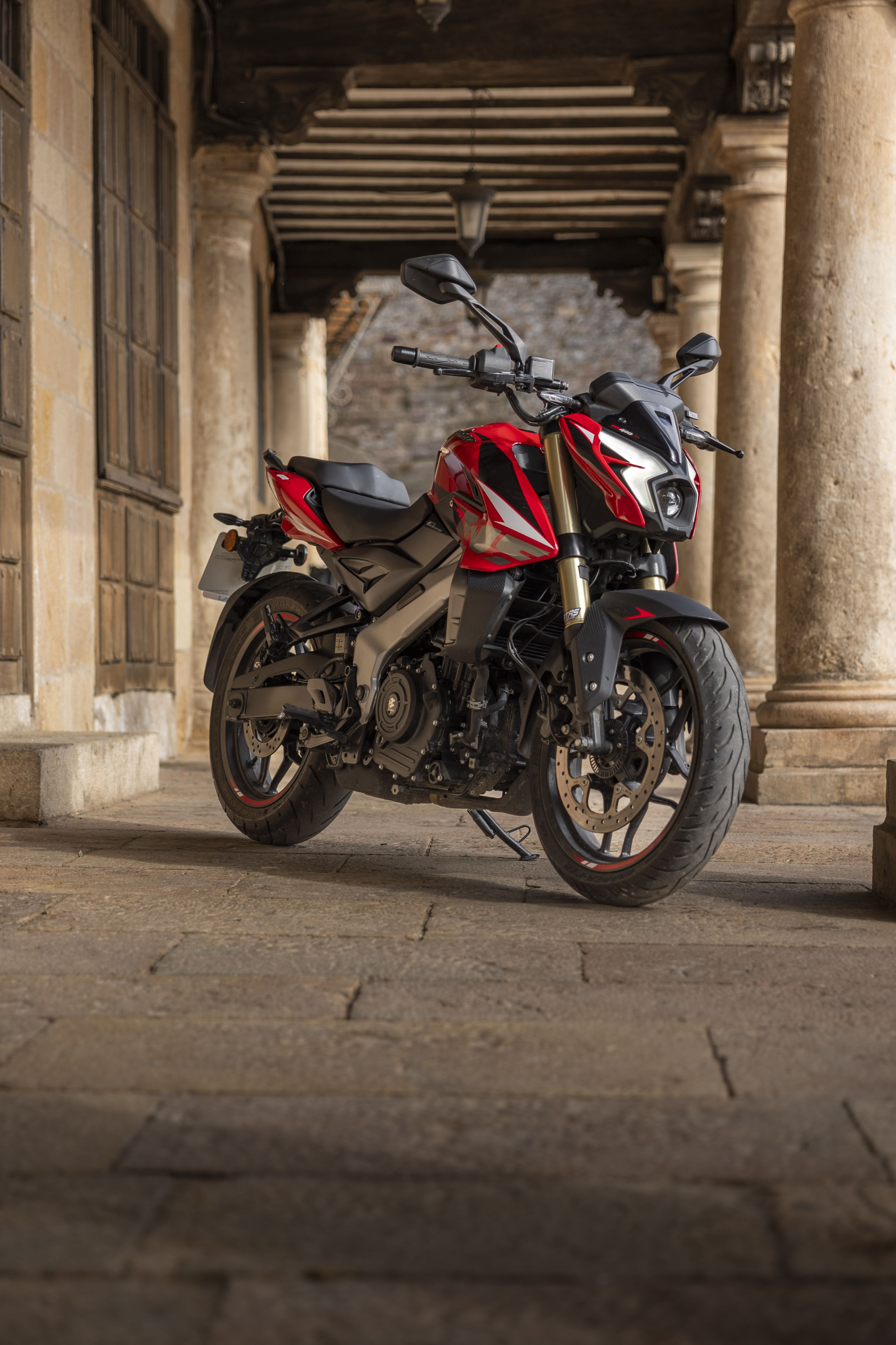 Bajaj Pulsar NS 400 Z 3