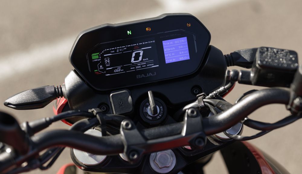 Bajaj Pulsar NS 400 Z 4