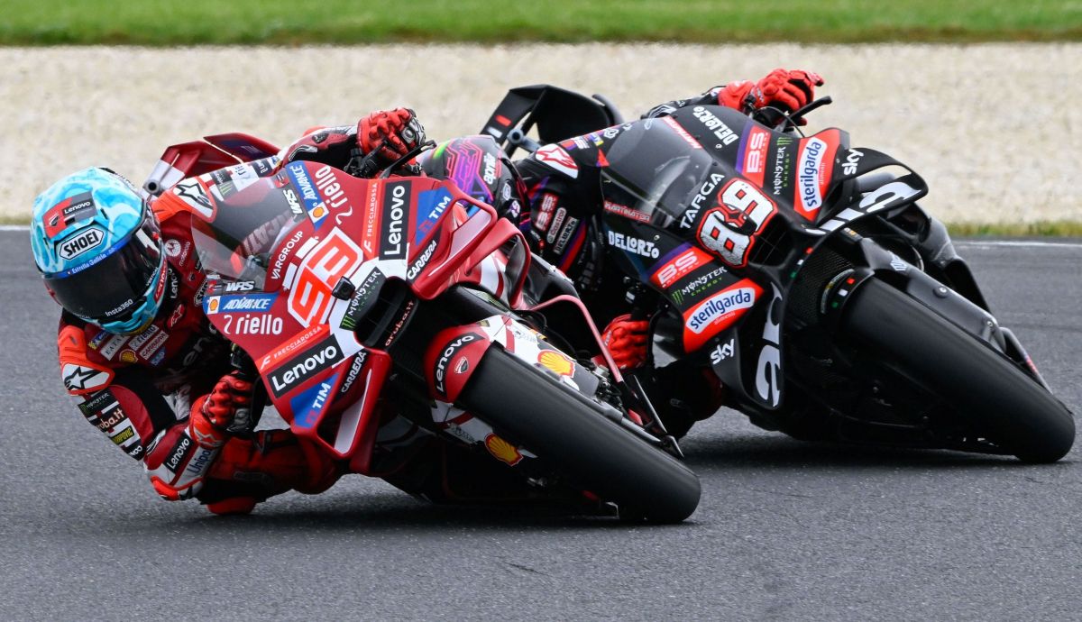 Marc Márquez por delante de Jorge Martín en Phillip Island