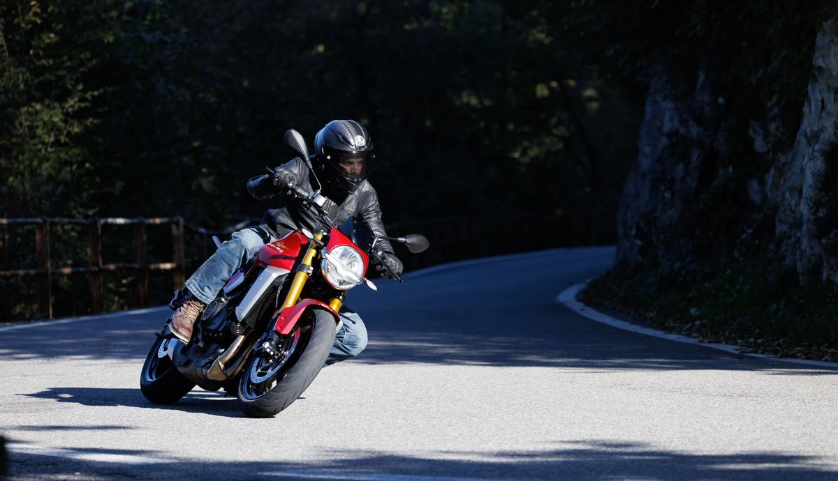 Moto Guzzi The Trip 500 (4)