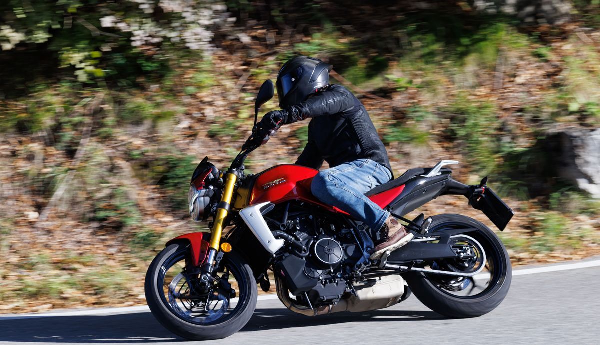Moto Guzzi The Trip 500 (5)