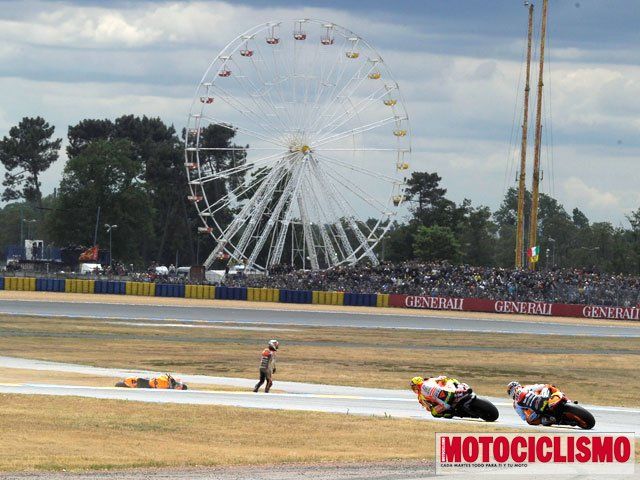 Caída de Dani Pedrosa con Marco Simoncelli en el GP de Francia 2011
