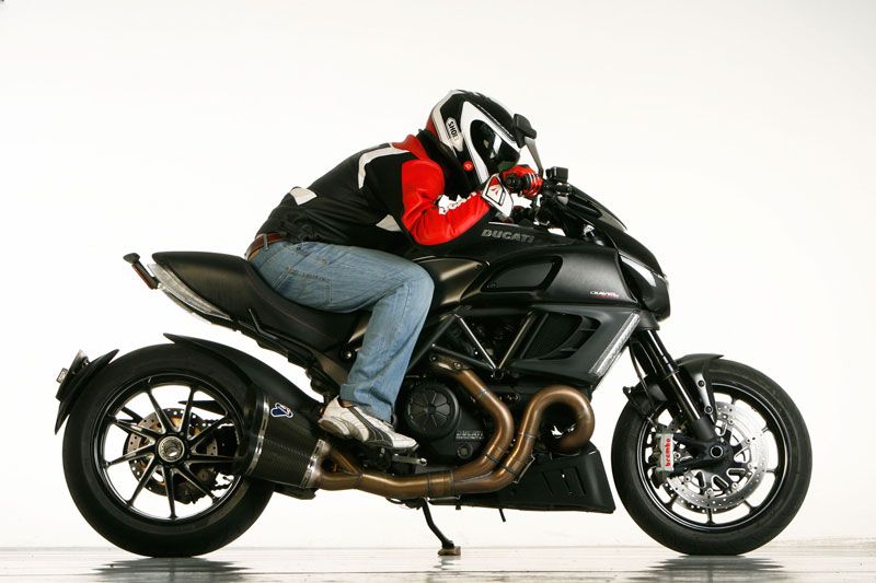 La Ducati Diavel Carbon desde el puesto de mando