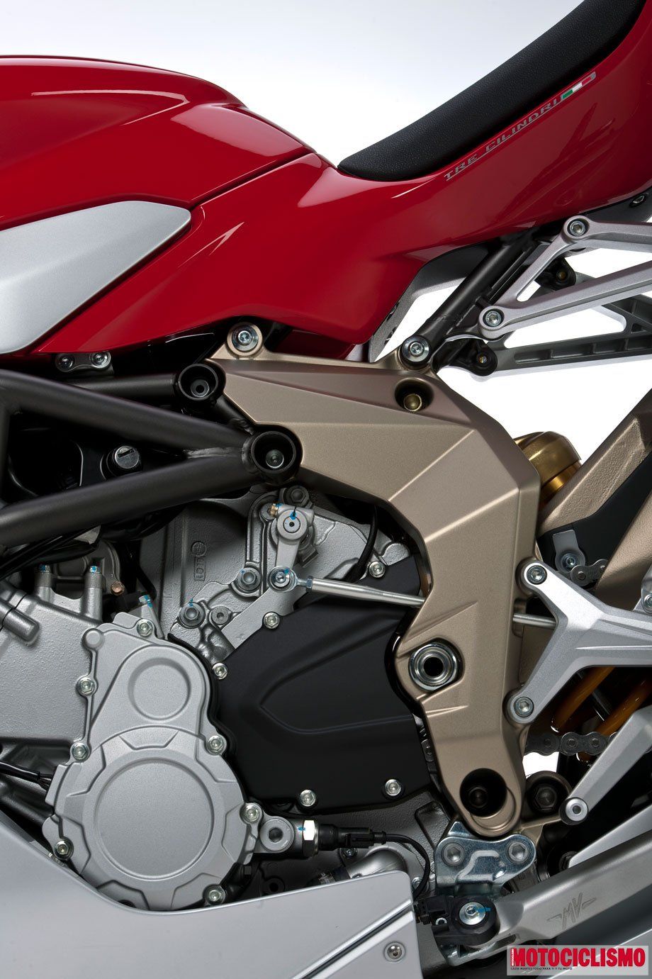 mv-agusta-f3-2011-19