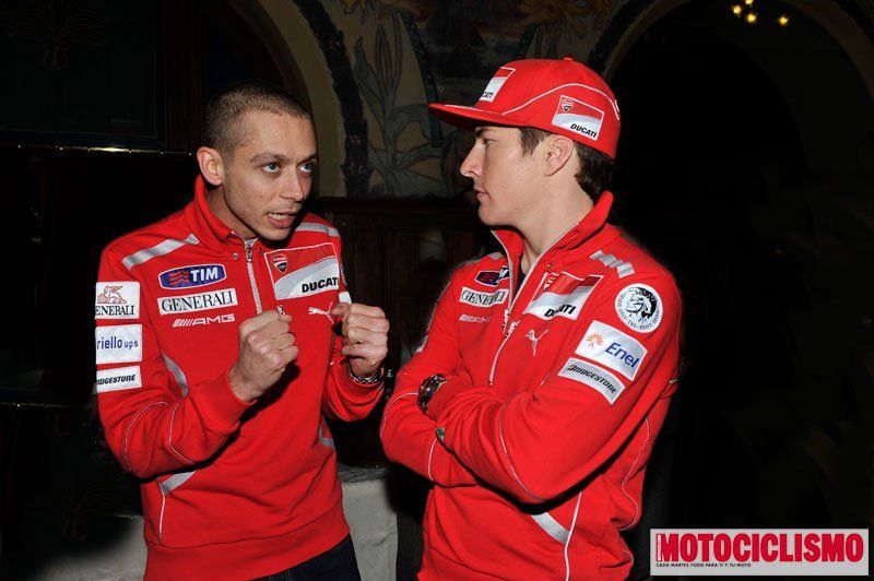 vrooom-ducati-valentino-rossi-fernando-alonso-(1)