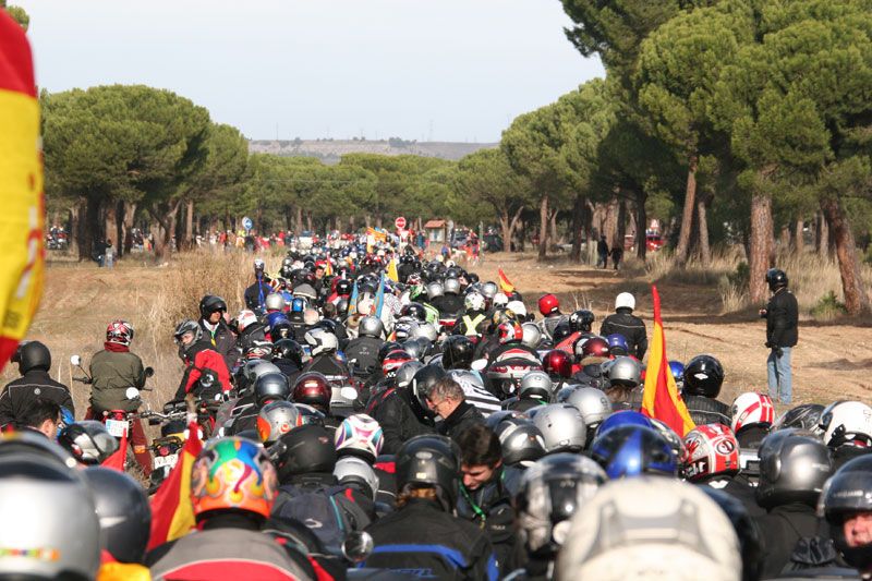 pinguinos-2011-concentracion-motos-(1)