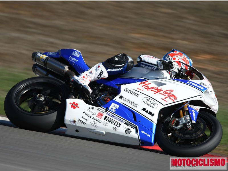 fonsi-nieto-suzuki-2009