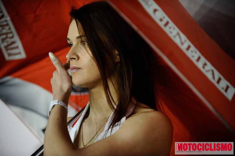 gp-qatar-motogp-chicas-(14)
