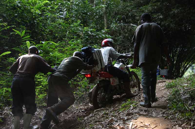 medicos-sin-fronteras-motos-(17)