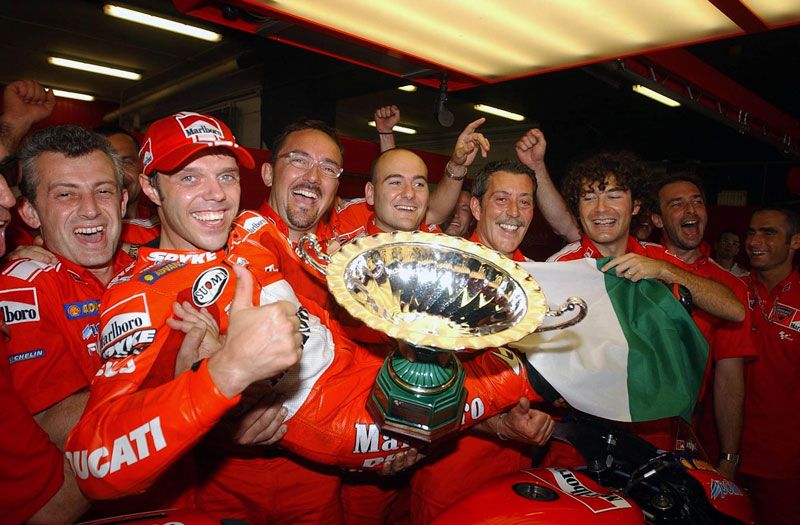 Primera victoria con la Ducati de MotoGP