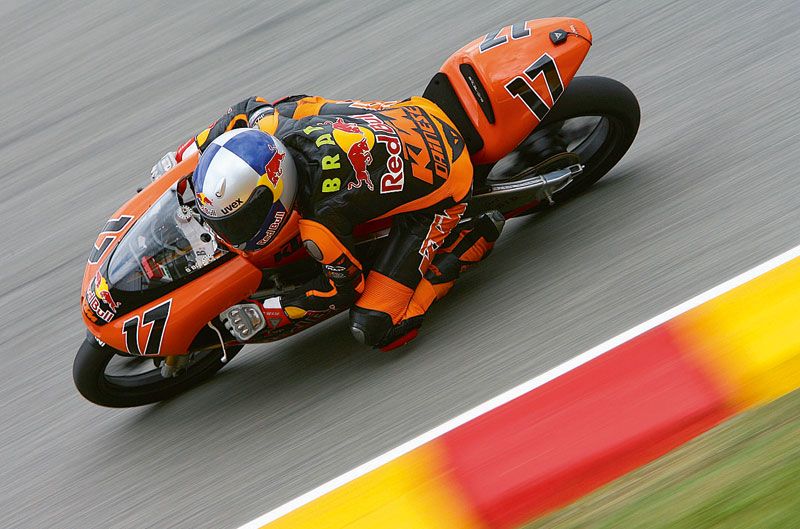 Debut en 2005, con KTM